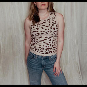 Chic Jun & Ivy Leopard Print Sweater Vest - Size M